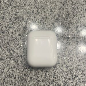 *BEST OFFER* AirPods (2nd Gen) with Charging Case